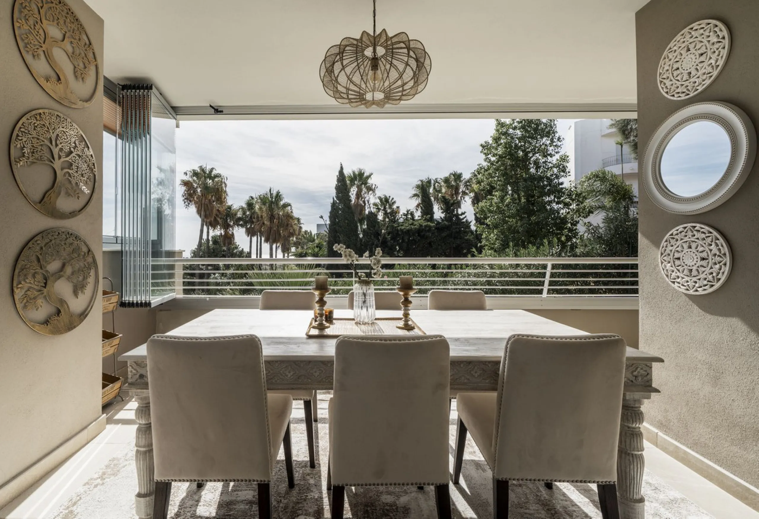 Elegant 3-Bedroom Apartment in Sunny Golf, Estepona
