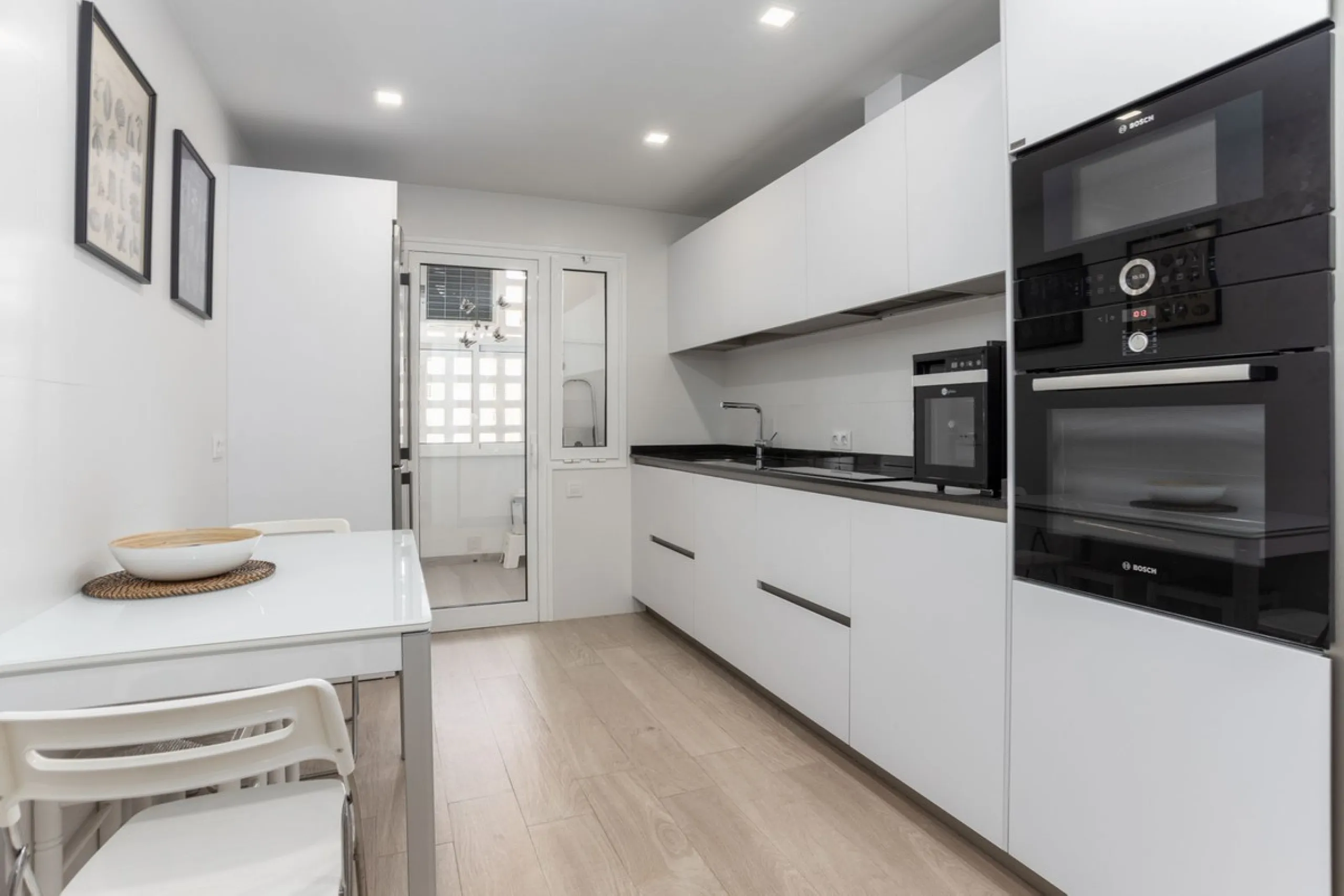 For sale: an exclusive apartment located in one of the most sought-after residential areas of Nueva Alcántara, San Pedro de Alcántara.