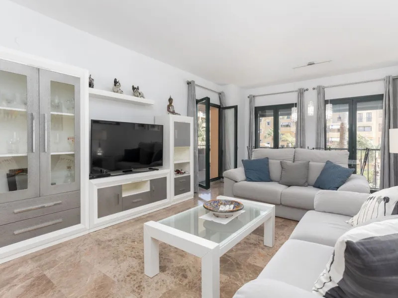 For sale: an exclusive apartment located in one of the most sought-after residential areas of Nueva Alcántara, San Pedro de Alcántara.