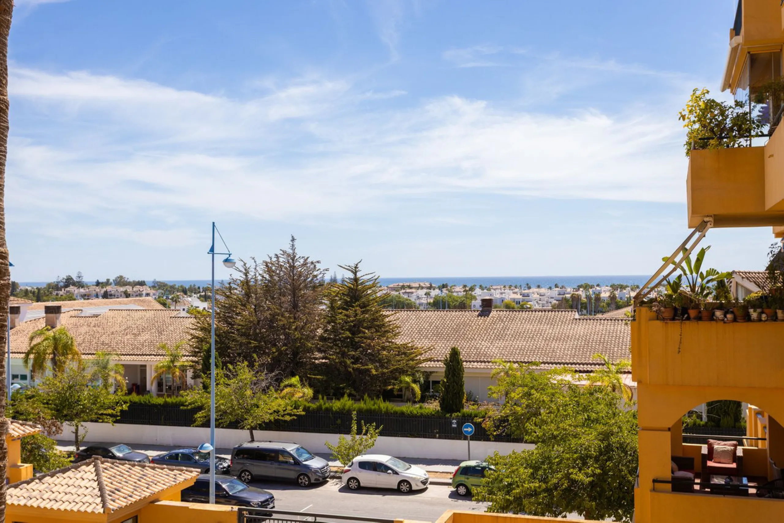 For sale: an exclusive apartment located in one of the most sought-after residential areas of Nueva Alcántara, San Pedro de Alcántara.