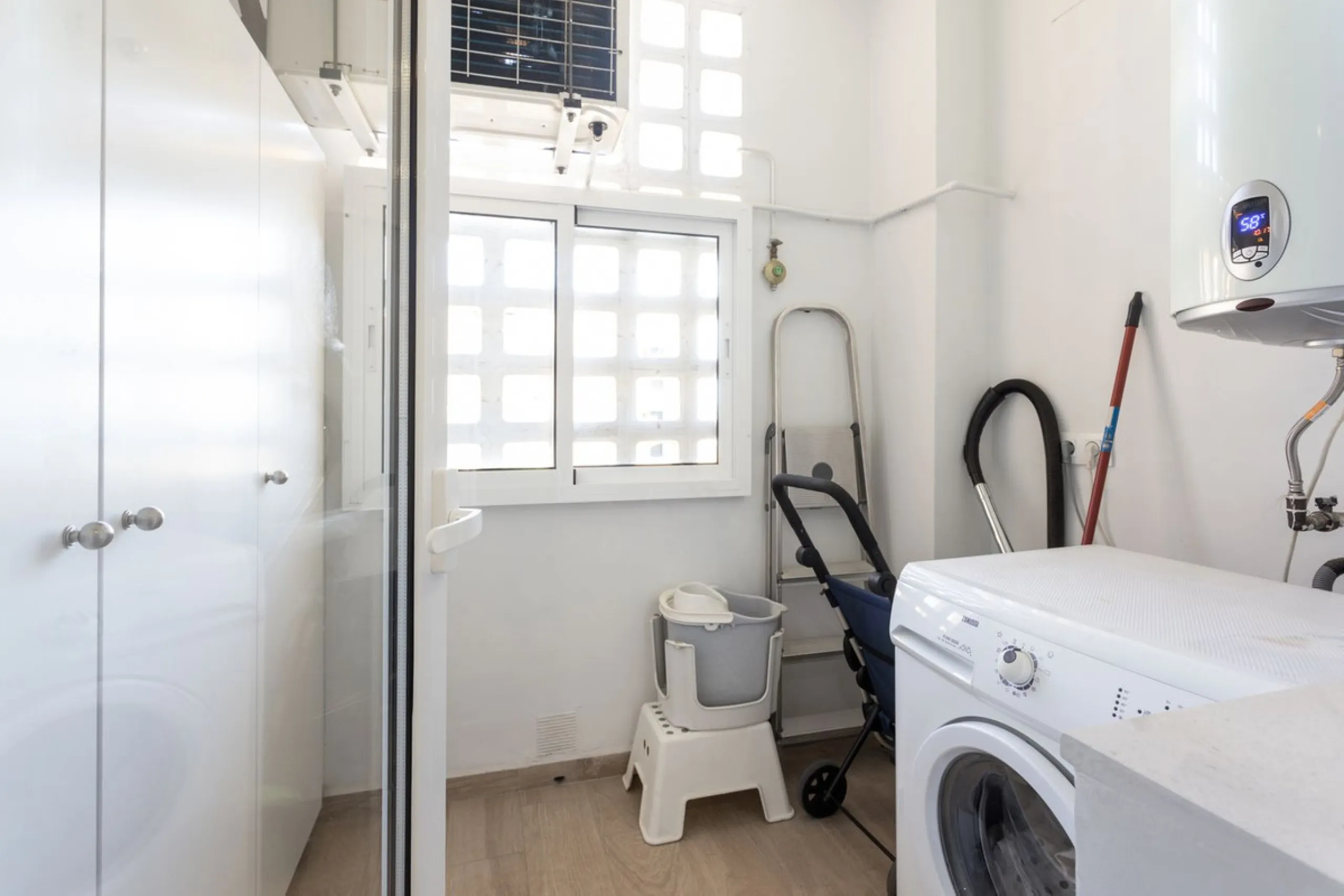 For sale: an exclusive apartment located in one of the most sought-after residential areas of Nueva Alcántara, San Pedro de Alcántara.