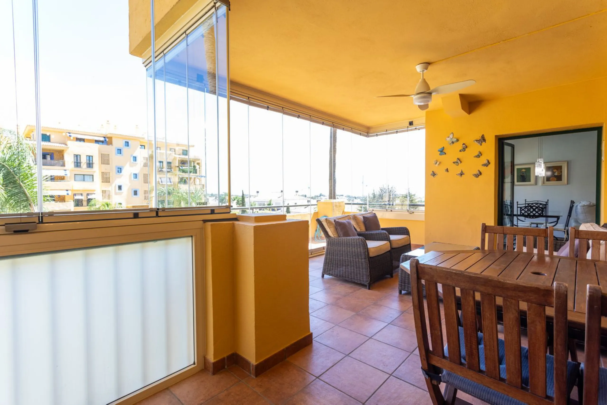 For sale: an exclusive apartment located in one of the most sought-after residential areas of Nueva Alcántara, San Pedro de Alcántara.
