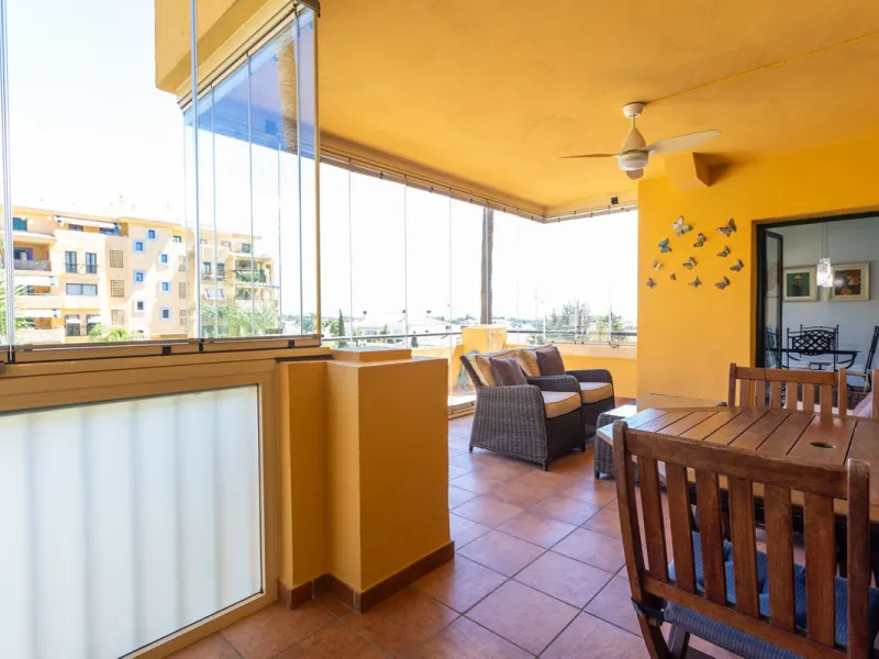 For sale: an exclusive apartment located in one of the most sought-after residential areas of Nueva Alcántara, San Pedro de Alcántara.