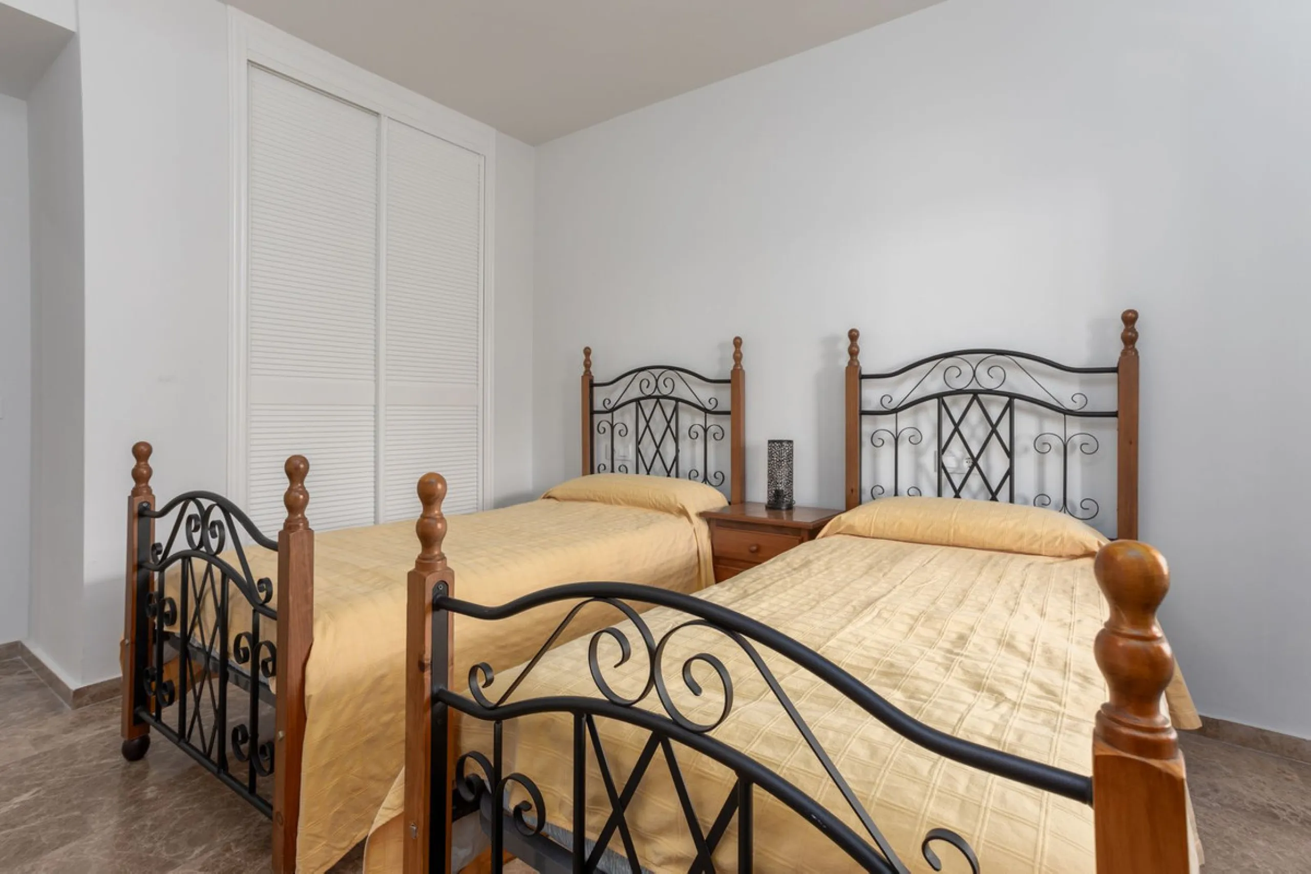For sale: an exclusive apartment located in one of the most sought-after residential areas of Nueva Alcántara, San Pedro de Alcántara.