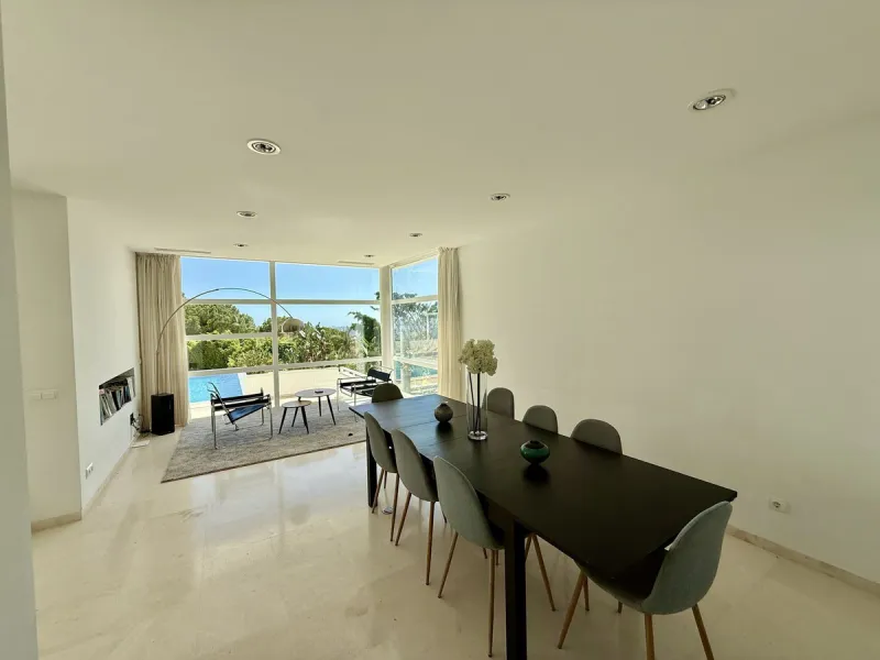 Luxury Detached Villa in Valtocado – Panoramic Sea & Mountain Views