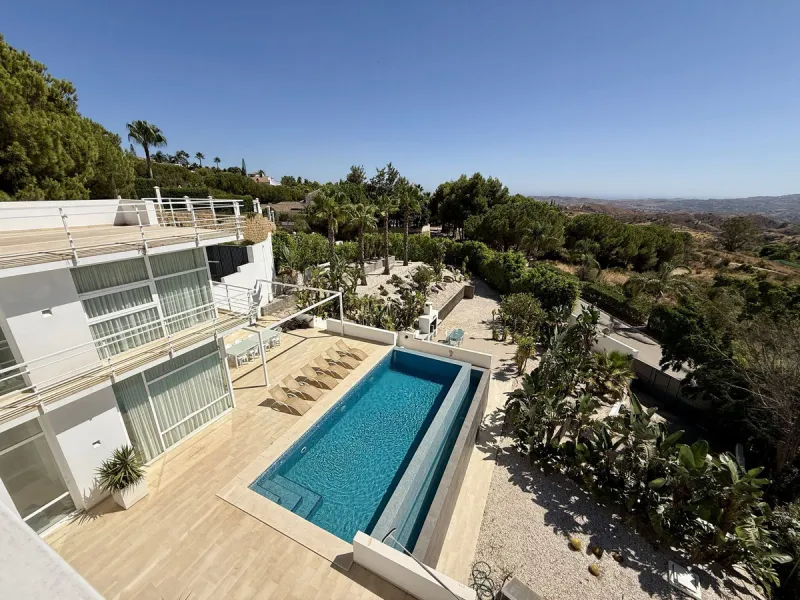Luxury Detached Villa in Valtocado – Panoramic Sea & Mountain Views