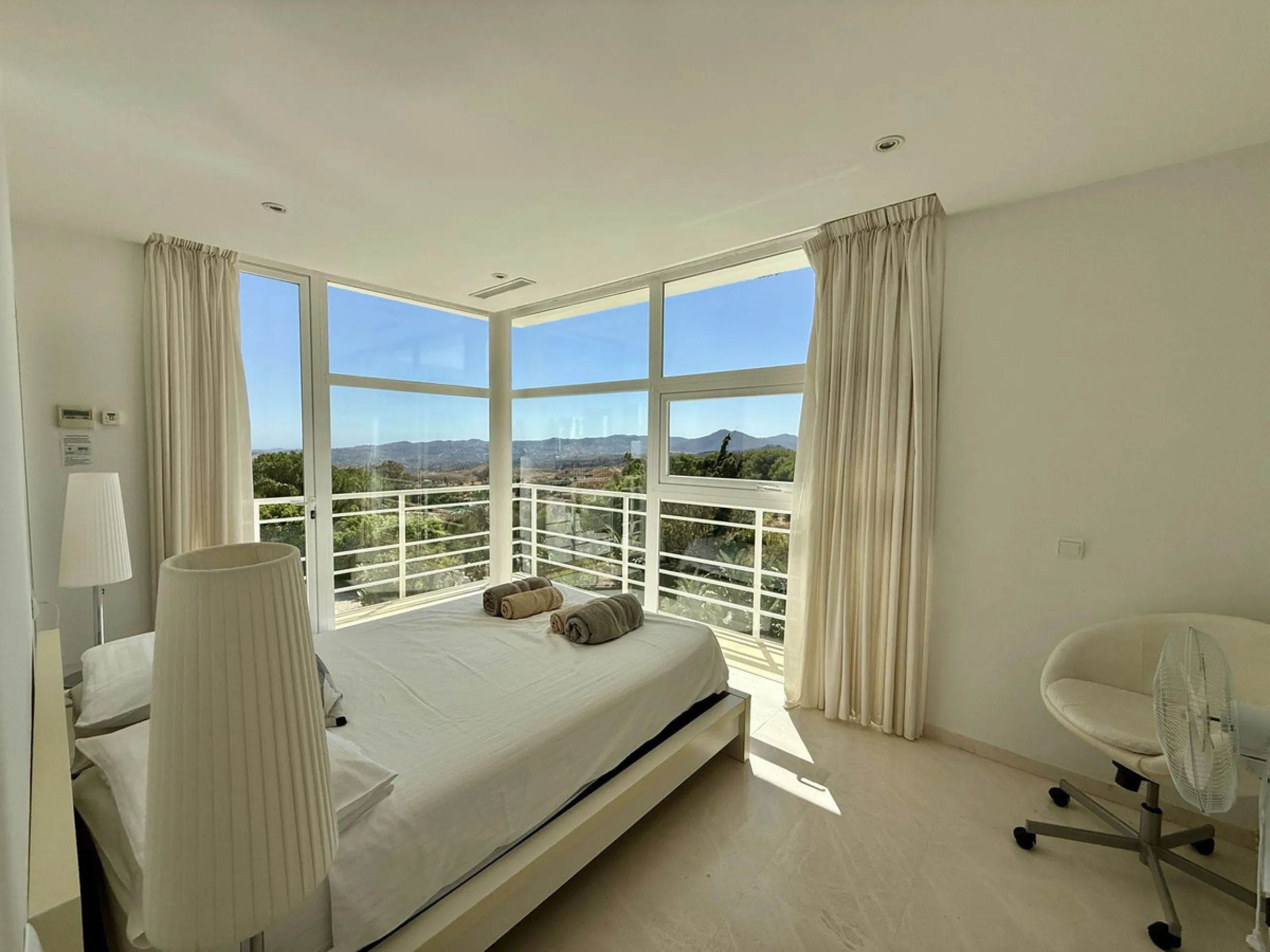 Luxury Detached Villa in Valtocado – Panoramic Sea & Mountain Views