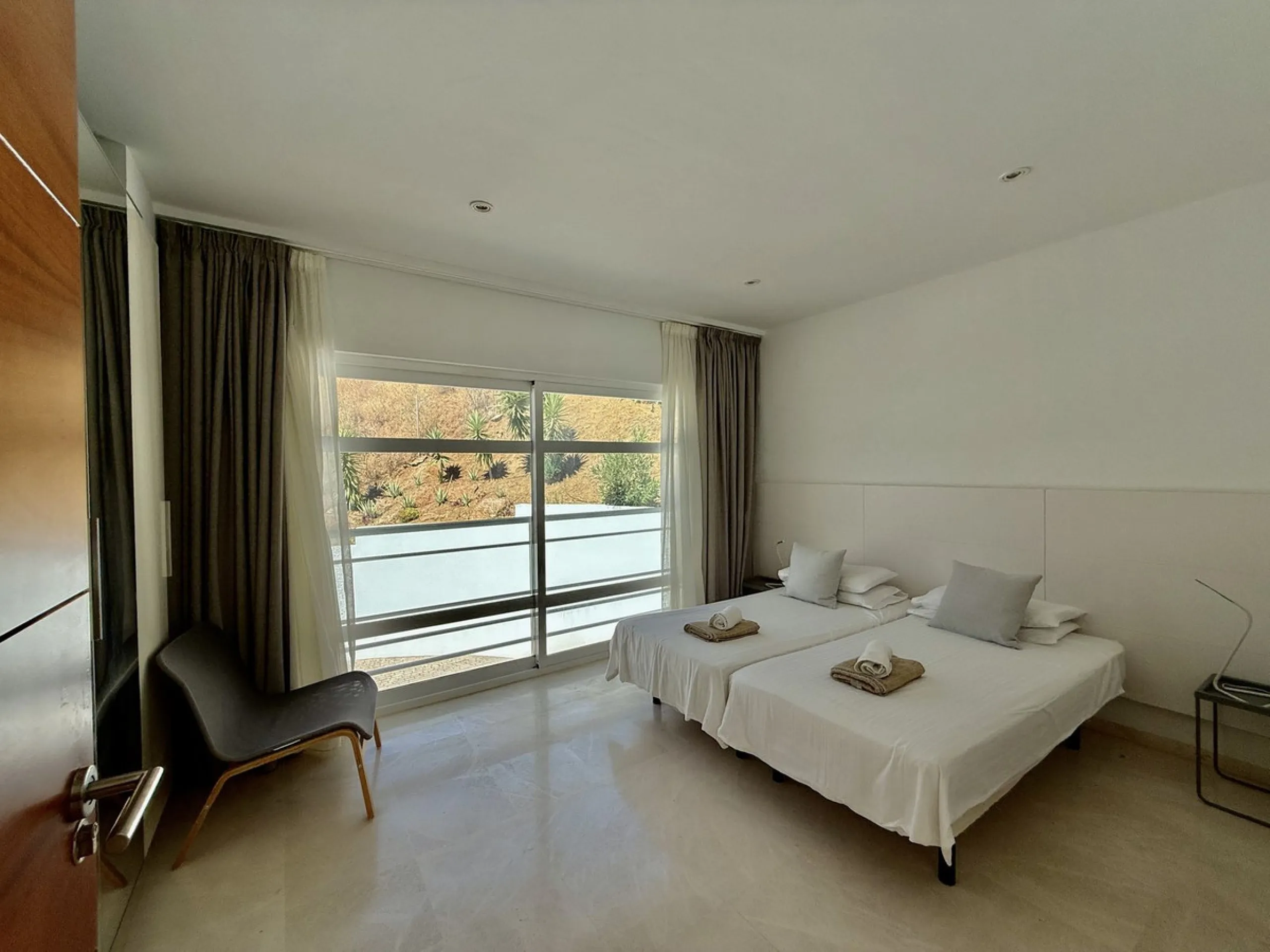 Luxury Detached Villa in Valtocado – Panoramic Sea & Mountain Views