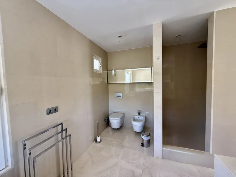 Luxury Detached Villa in Valtocado – Panoramic Sea & Mountain Views