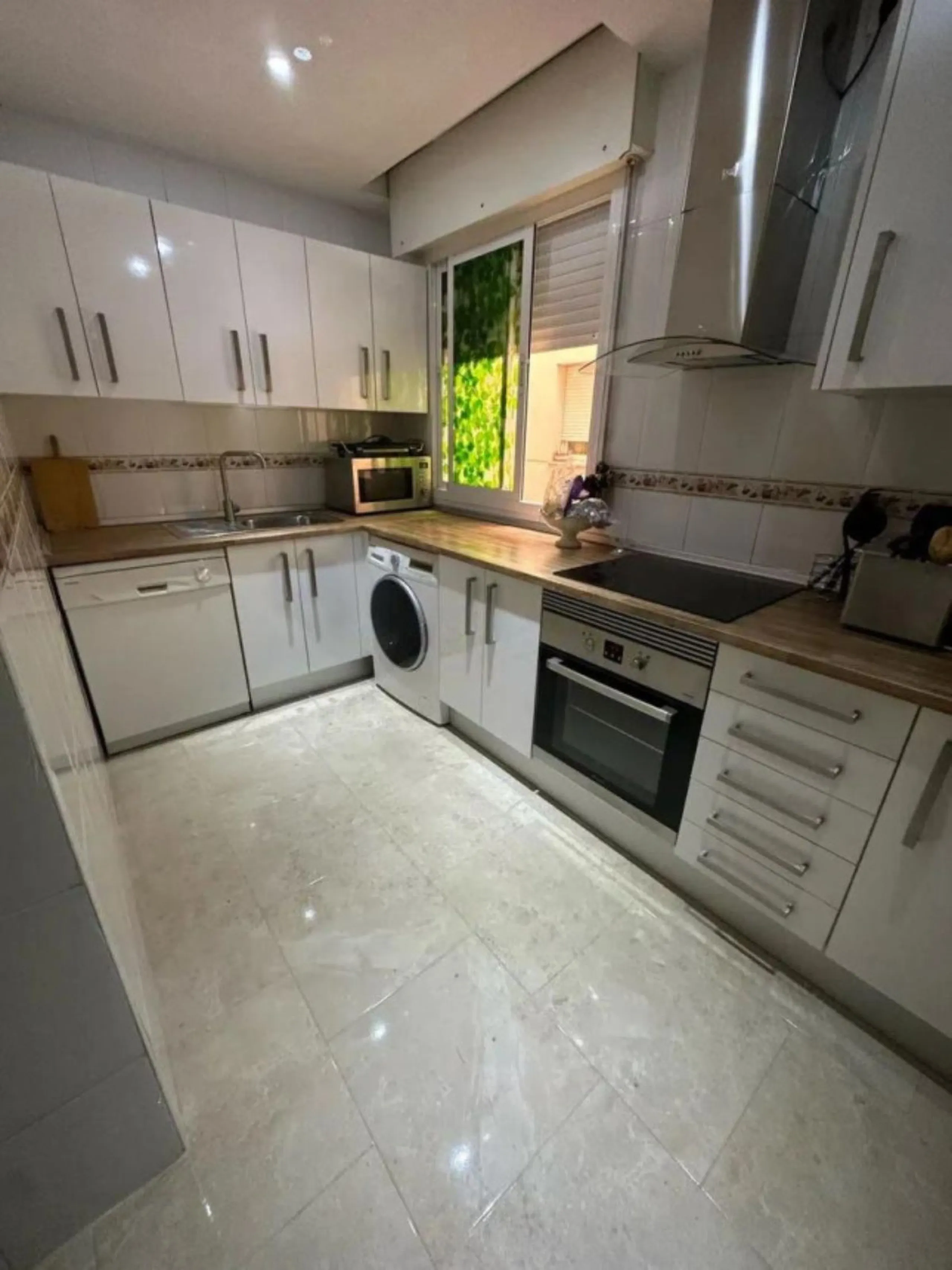 Ground Floor Apartment, Nueva Andalucía, Costa del Sol.