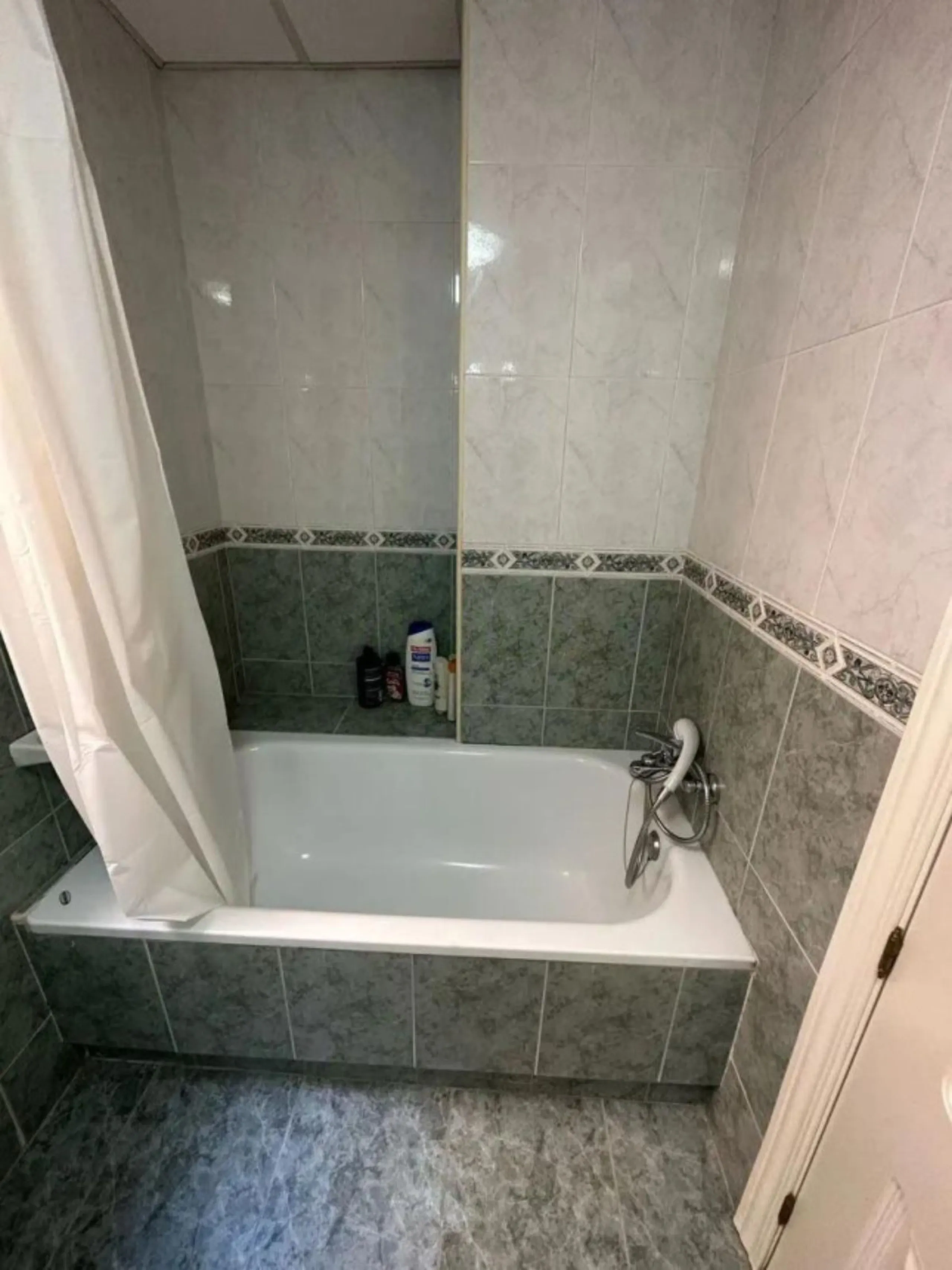 Ground Floor Apartment, Nueva Andalucía, Costa del Sol.