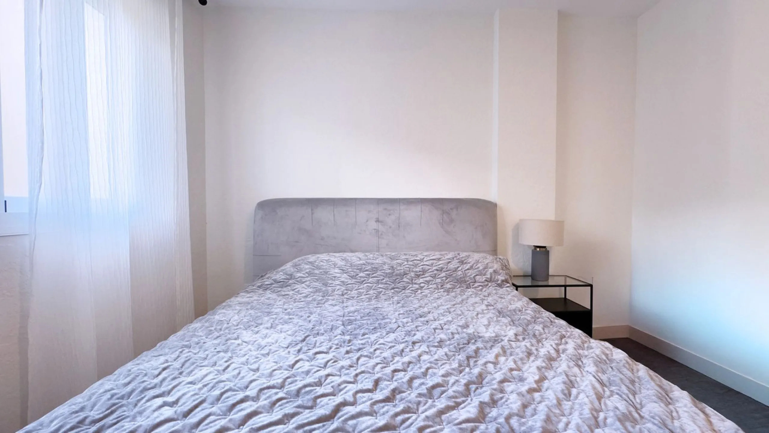 Bright and Modern Ground-Floor Apartment in El Paraíso – New Golden Mile
