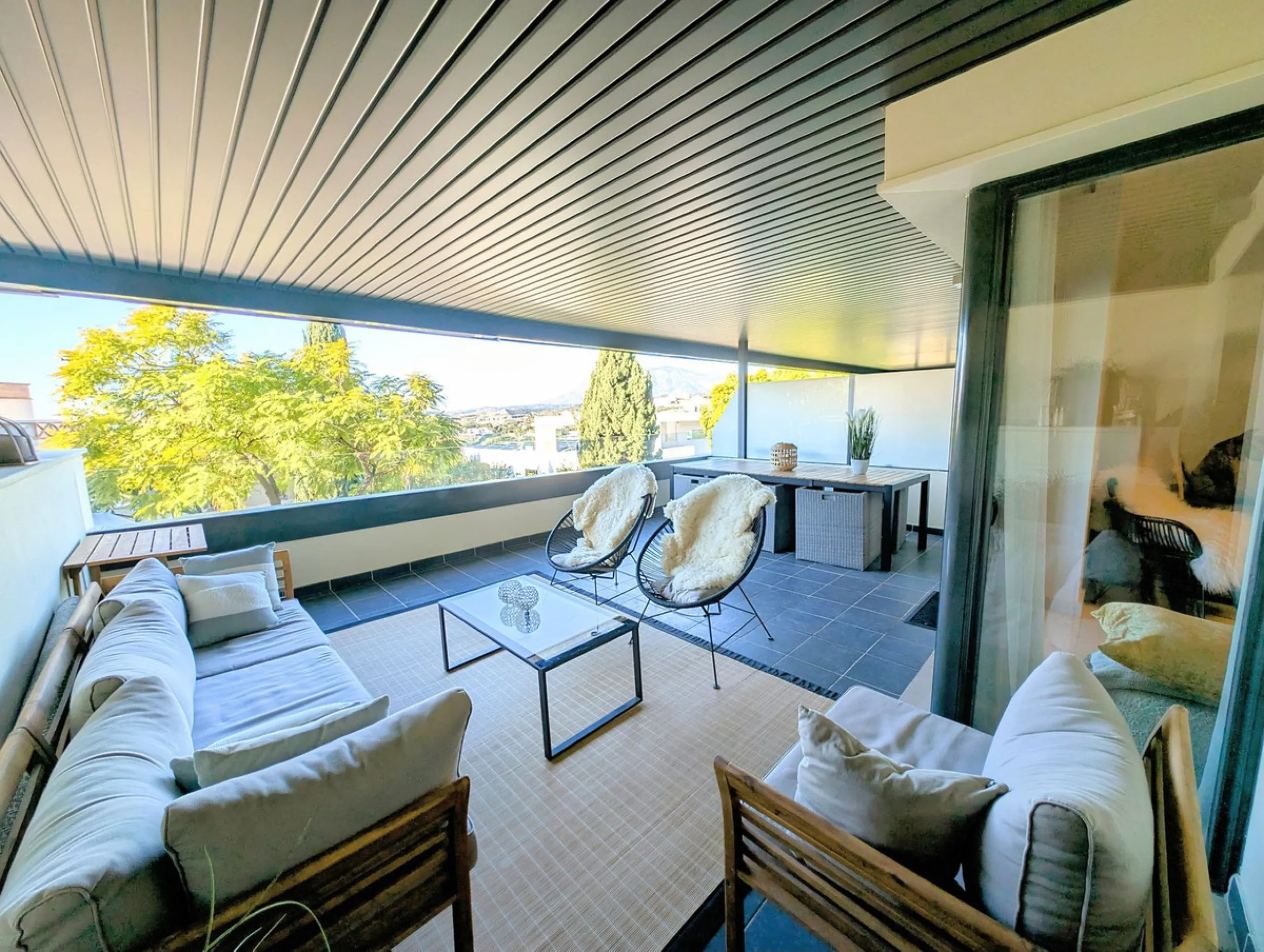 Stylish 2-Bedroom Apartment in Los Flamingos Golf Resort, Benahavís