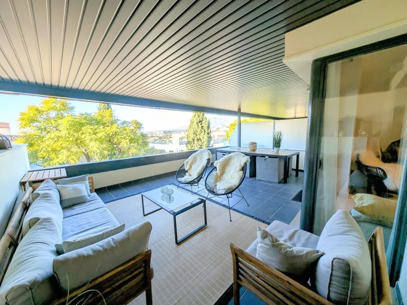 Stylish 2-Bedroom Apartment in Los Flamingos Golf Resort, Benahavís