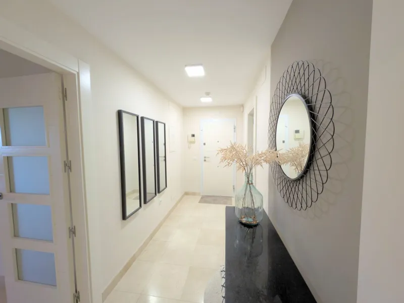 Stylish 2-Bedroom Apartment in Los Flamingos Golf Resort, Benahavís