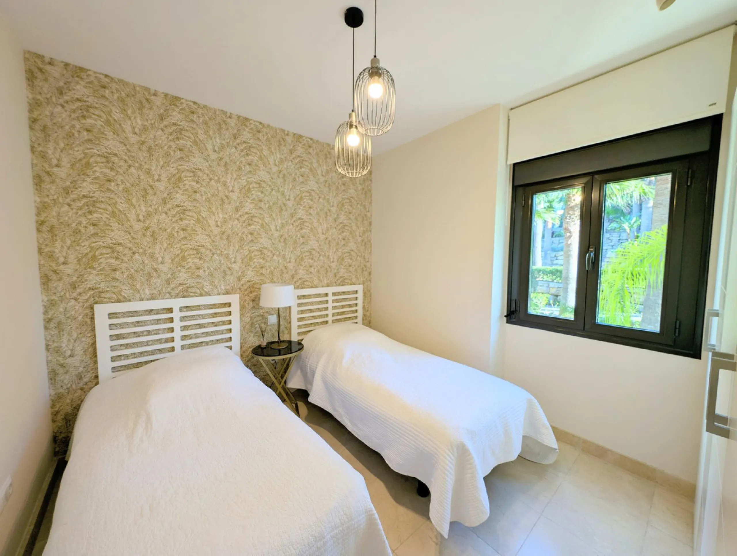 Stylish 2-Bedroom Apartment in Los Flamingos Golf Resort, Benahavís