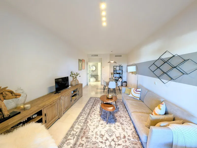 Stylish 2-Bedroom Apartment in Los Flamingos Golf Resort, Benahavís