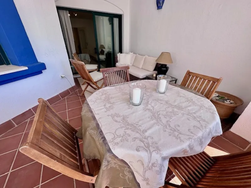 Apartment - Middle Floor Apartment в продаже в Marbella, Málaga. В доме 3 спален и 3 ванных комнат. Площадь дома 92 м²