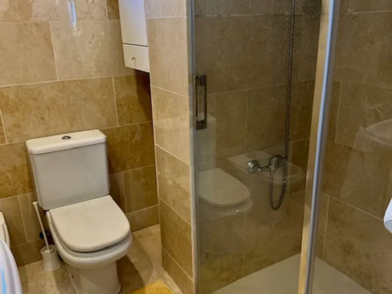Apartment - Middle Floor Apartment в продаже в Marbella, Málaga. В доме 3 спален и 3 ванных комнат. Площадь дома 92 м²