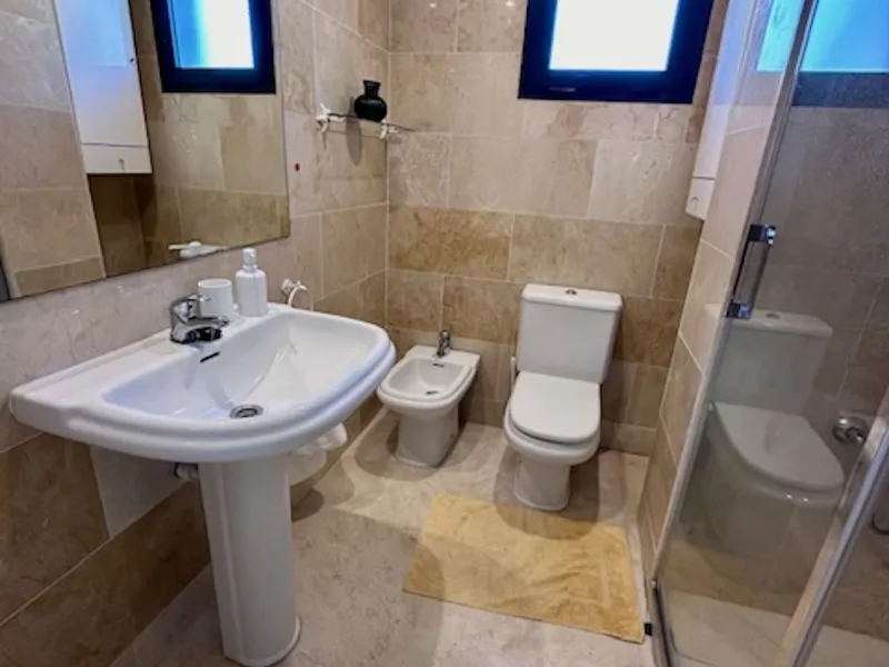 Apartment - Middle Floor Apartment в продаже в Marbella, Málaga. В доме 3 спален и 3 ванных комнат. Площадь дома 92 м²