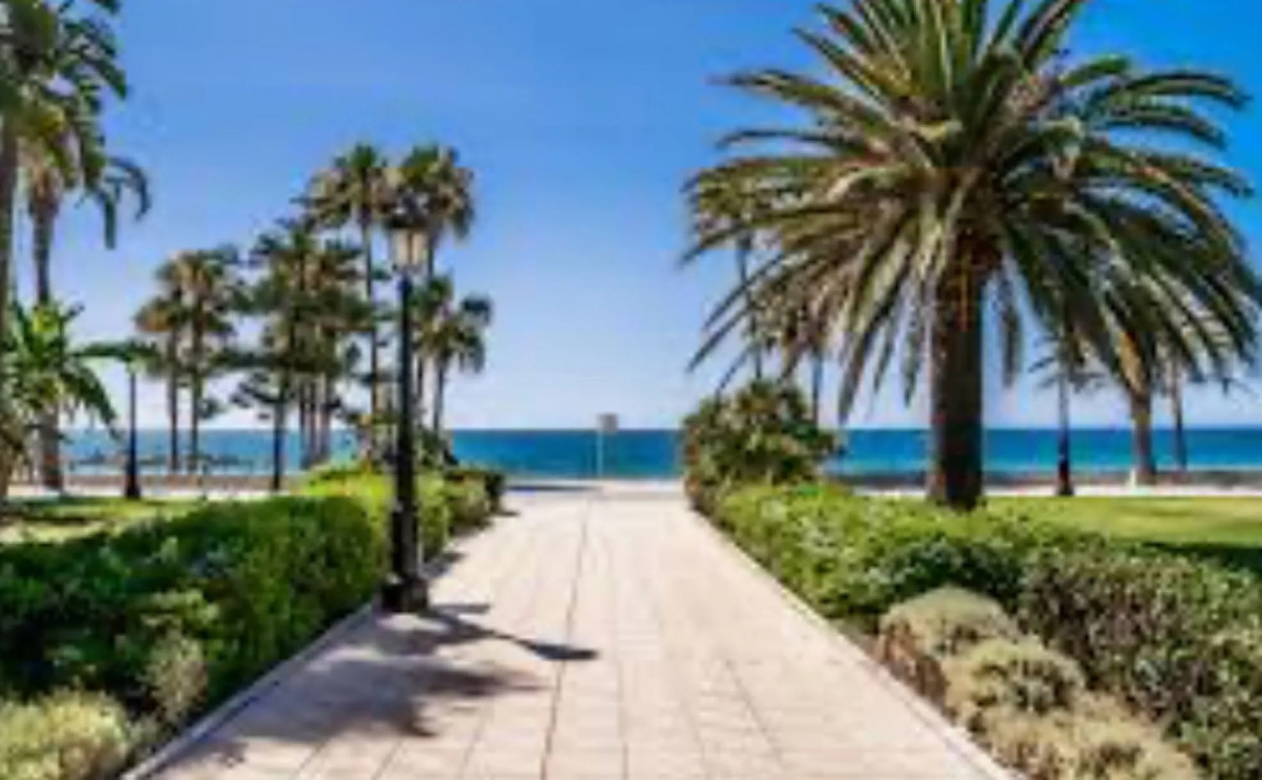 Apartment - Middle Floor Apartment в продаже в Marbella, Málaga. В доме 3 спален и 3 ванных комнат. Площадь дома 92 м²