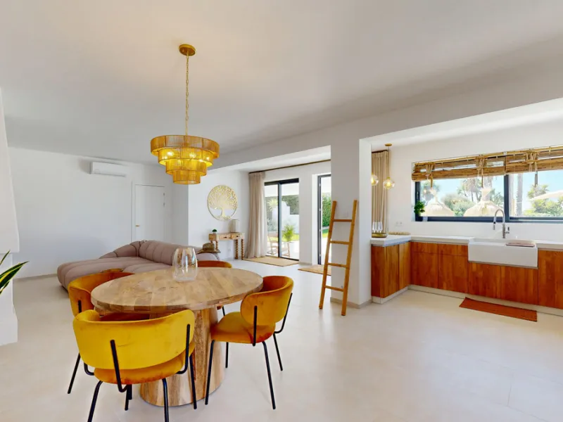 This magnificent villa represents a unique opportunity to acquire a tastefully renovated residence in one of the most sought-after areas of Estepona. Situated in the spacious and peaceful Don Pedro urbanization, the property is just five minutes from the 