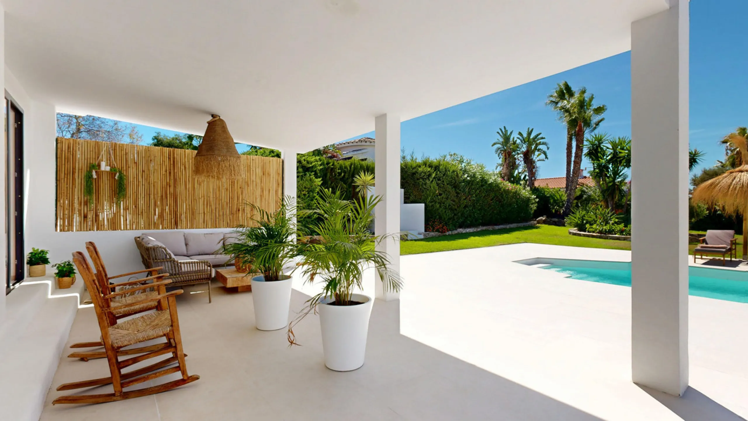 This magnificent villa represents a unique opportunity to acquire a tastefully renovated residence in one of the most sought-after areas of Estepona. Situated in the spacious and peaceful Don Pedro urbanization, the property is just five minutes from the 