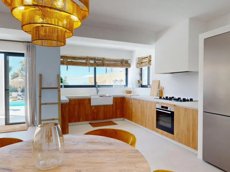 This magnificent villa represents a unique opportunity to acquire a tastefully renovated residence in one of the most sought-after areas of Estepona. Situated in the spacious and peaceful Don Pedro urbanization, the property is just five minutes from the 