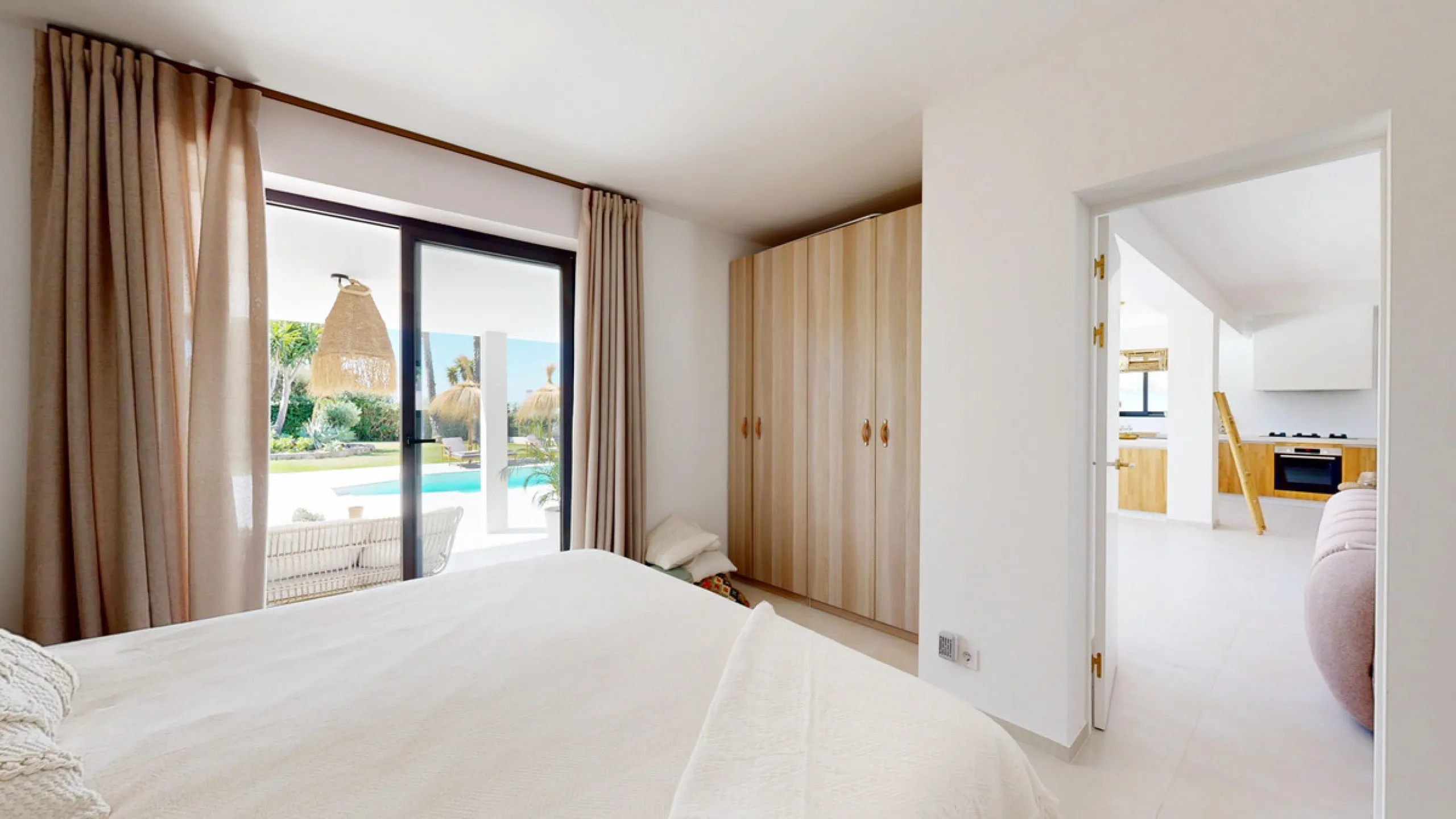 This magnificent villa represents a unique opportunity to acquire a tastefully renovated residence in one of the most sought-after areas of Estepona. Situated in the spacious and peaceful Don Pedro urbanization, the property is just five minutes from the 