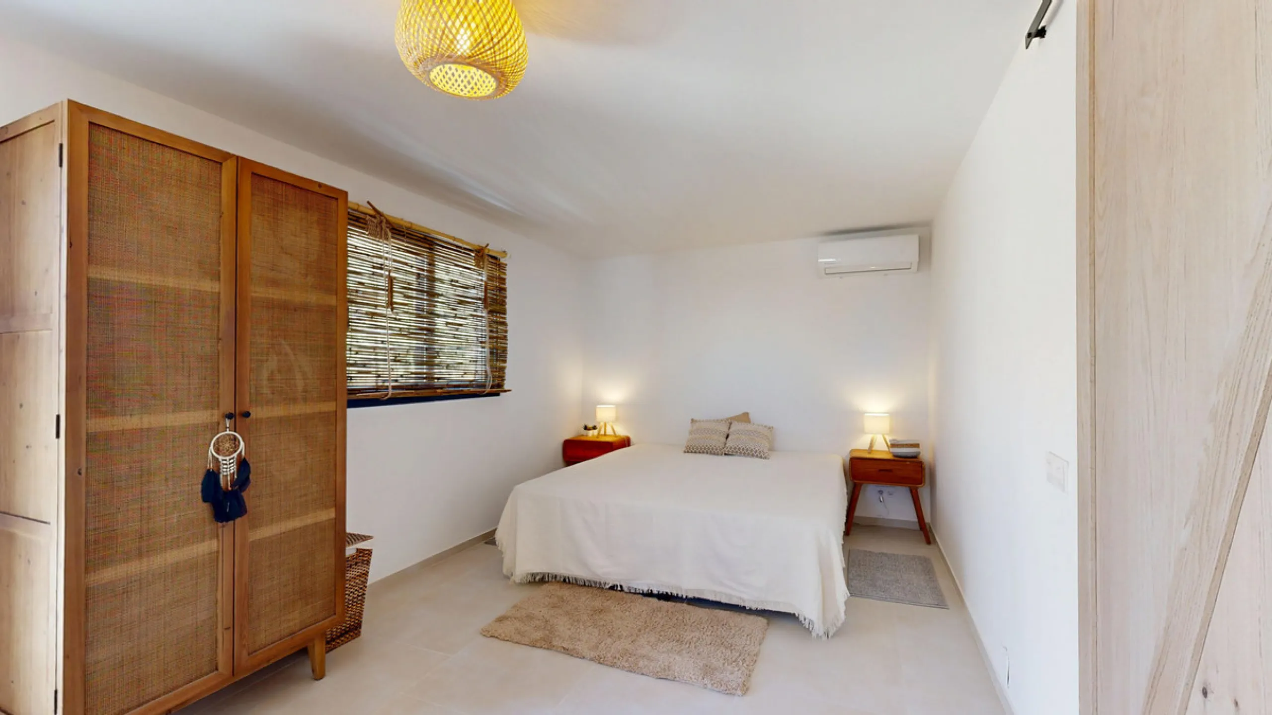 This magnificent villa represents a unique opportunity to acquire a tastefully renovated residence in one of the most sought-after areas of Estepona. Situated in the spacious and peaceful Don Pedro urbanization, the property is just five minutes from the 