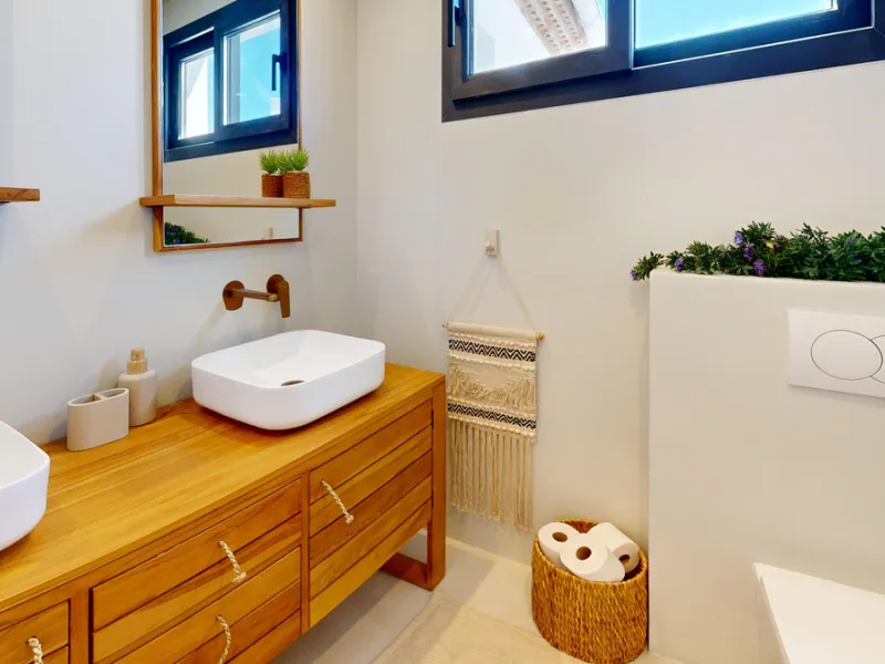 This magnificent villa represents a unique opportunity to acquire a tastefully renovated residence in one of the most sought-after areas of Estepona. Situated in the spacious and peaceful Don Pedro urbanization, the property is just five minutes from the 