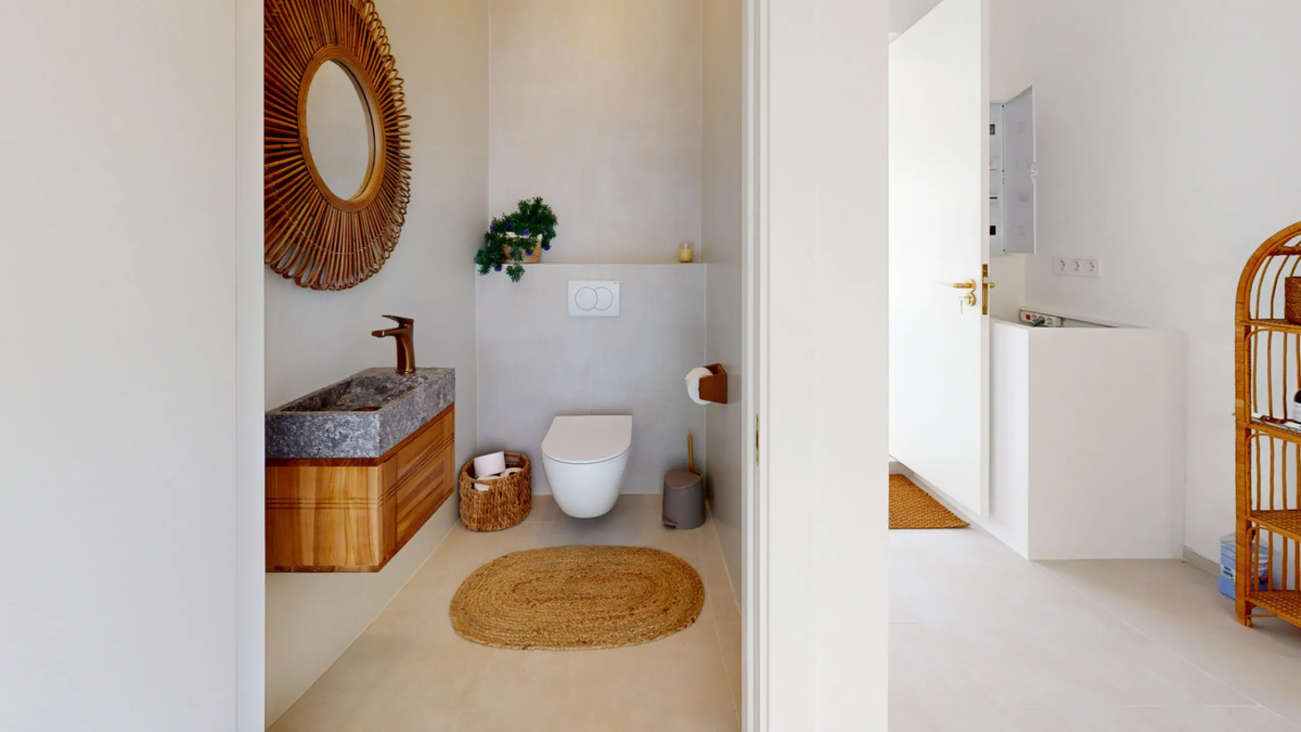 This magnificent villa represents a unique opportunity to acquire a tastefully renovated residence in one of the most sought-after areas of Estepona. Situated in the spacious and peaceful Don Pedro urbanization, the property is just five minutes from the 
