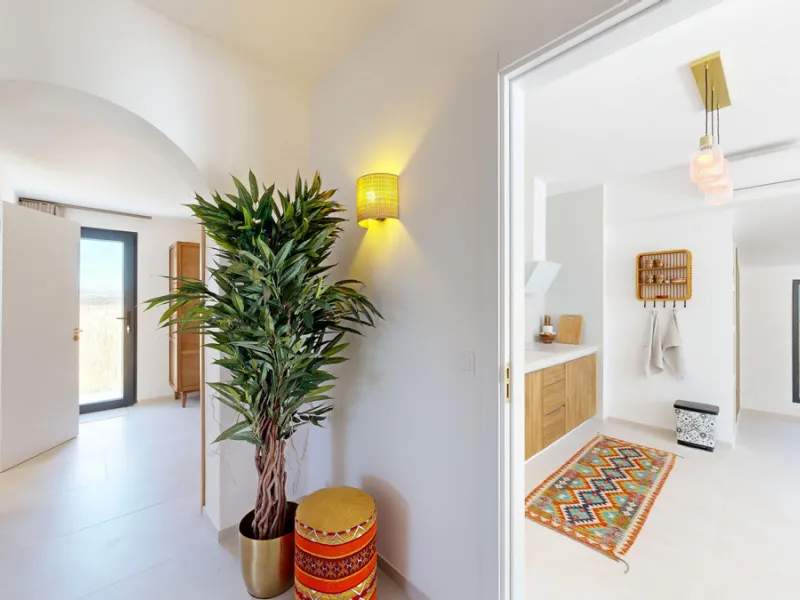 This magnificent villa represents a unique opportunity to acquire a tastefully renovated residence in one of the most sought-after areas of Estepona. Situated in the spacious and peaceful Don Pedro urbanization, the property is just five minutes from the 