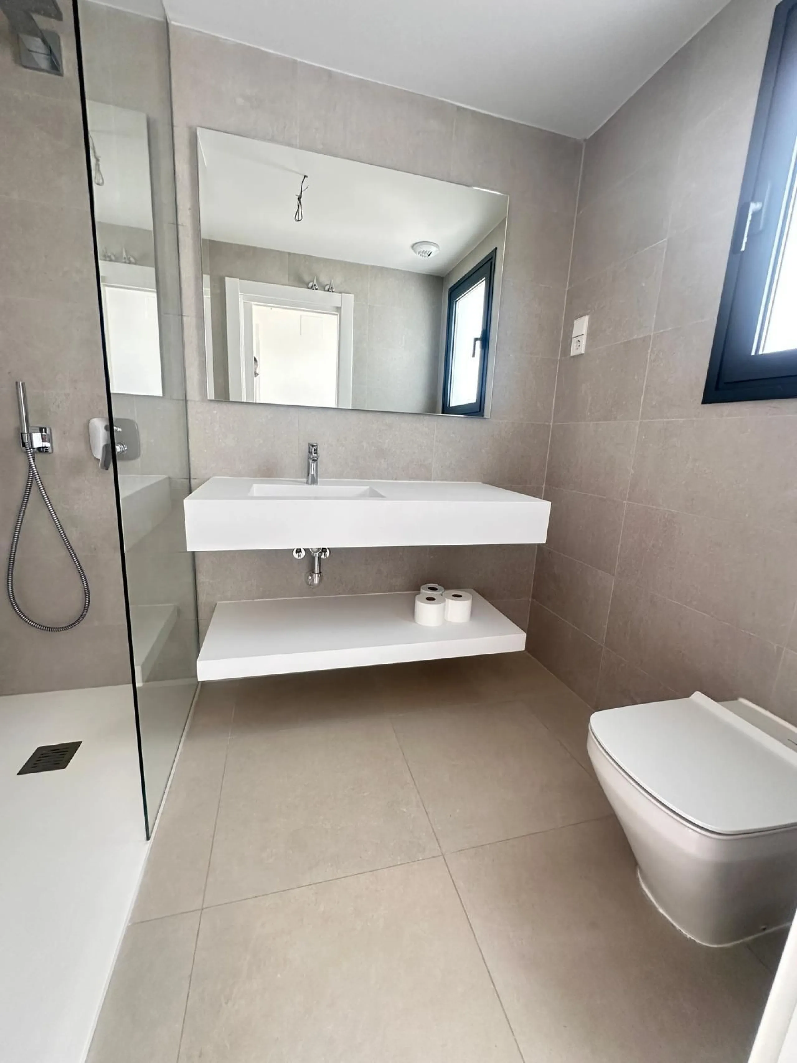 Apartment - Penthouse в продаже в Mijas, Málaga. В доме 2 спален и 2 ванных комнат. Площадь дома 75 м²