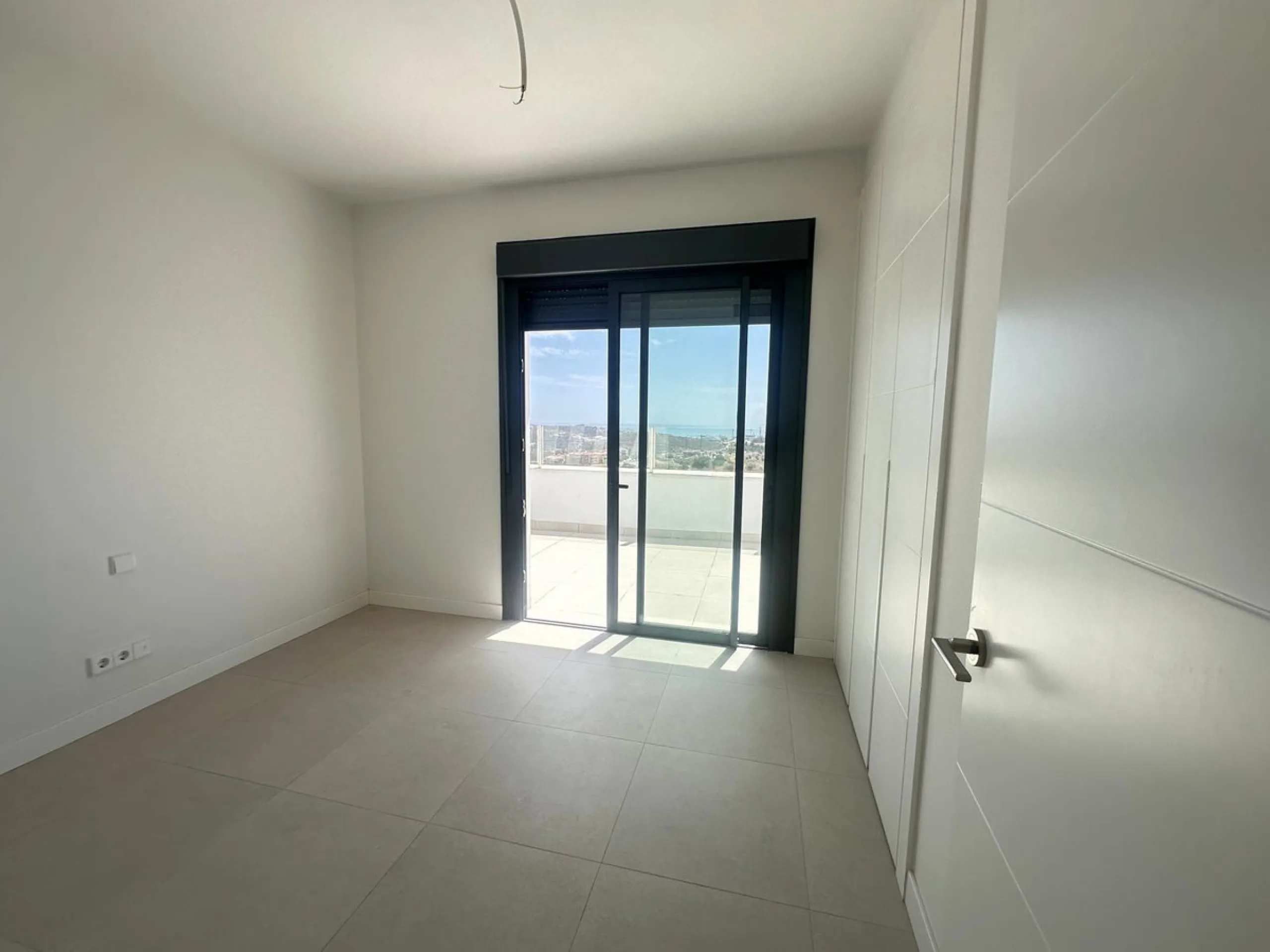 Apartment - Penthouse в продаже в Mijas, Málaga. В доме 2 спален и 2 ванных комнат. Площадь дома 75 м²