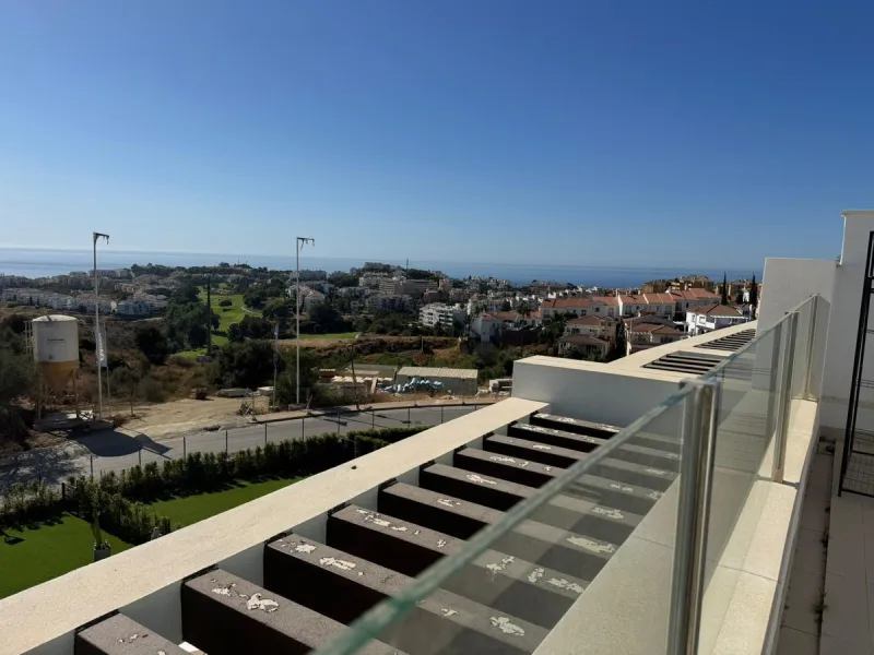 Apartment - Penthouse в продаже в Mijas, Málaga. В доме 2 спален и 2 ванных комнат. Площадь дома 75 м²
