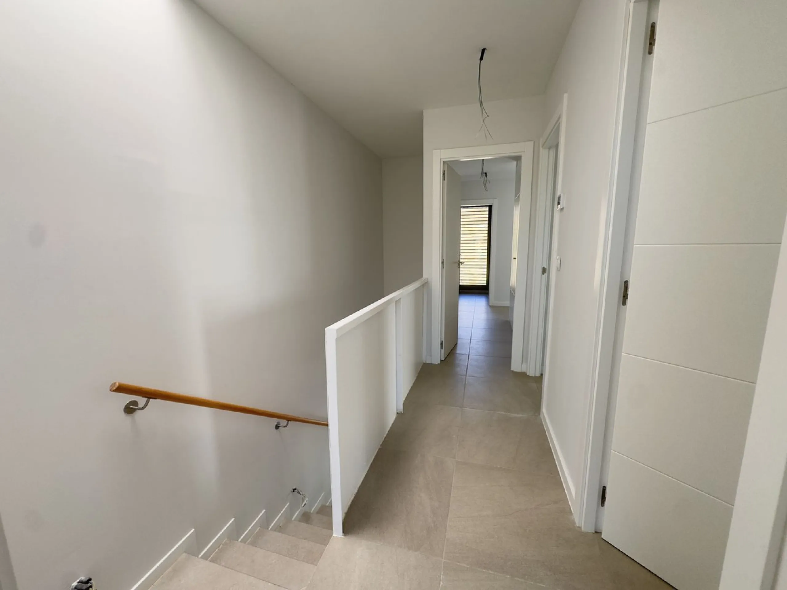 This stunning, newly completed modern contemporary 3 bedroom semi-detached villa in urbanisation Alya offers stylish contemporary living in a sought-after residential area. Built to the highest standards with a sleek architectural design, this property pr