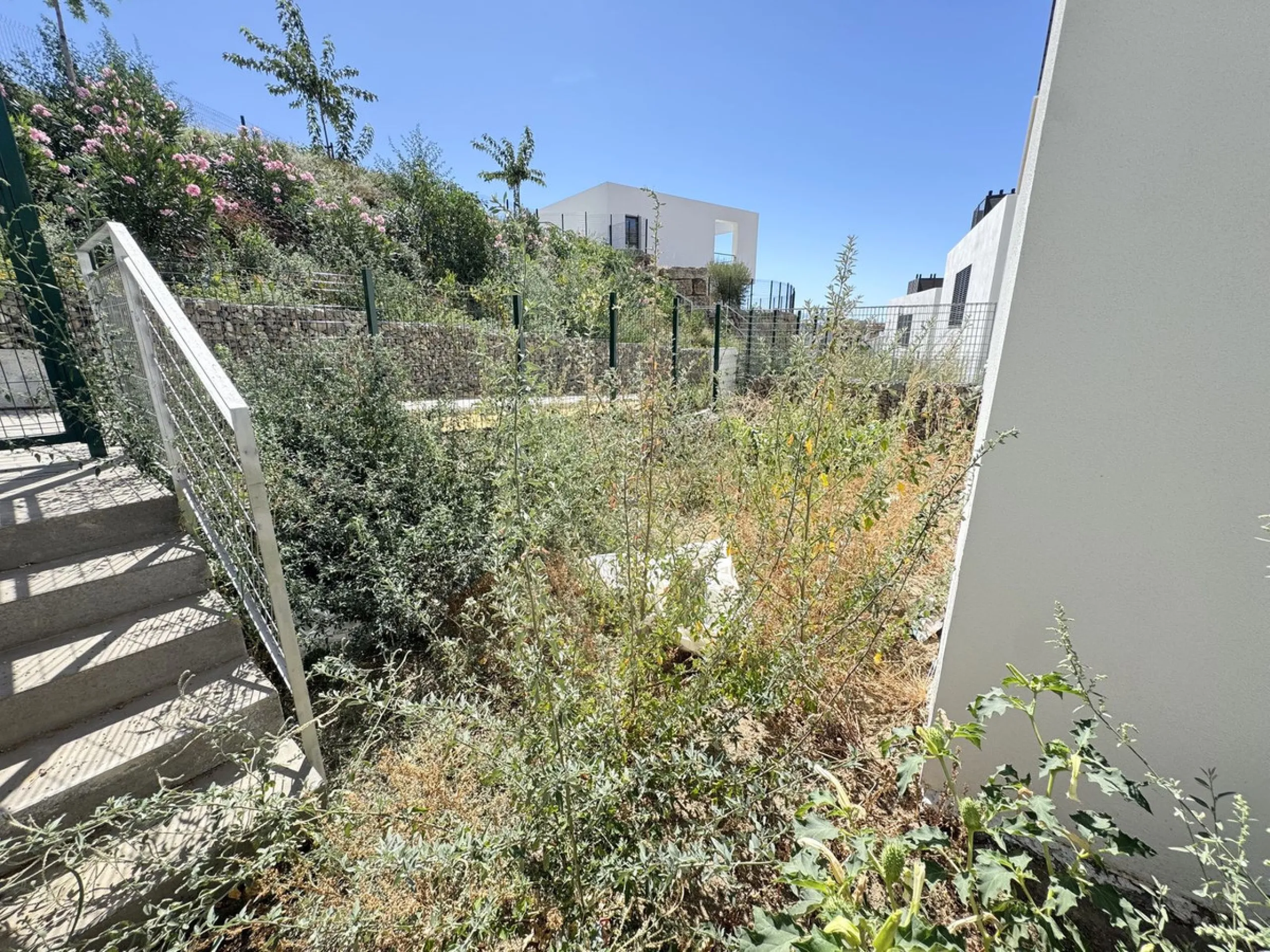 This stunning, newly completed modern contemporary 3 bedroom semi-detached villa in urbanisation Alya offers stylish contemporary living in a sought-after residential area. Built to the highest standards with a sleek architectural design, this property pr