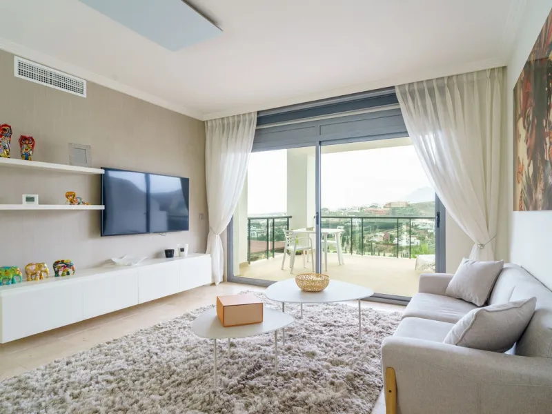 Exclusive Apartment with Panoramic Views in Villa Padierna