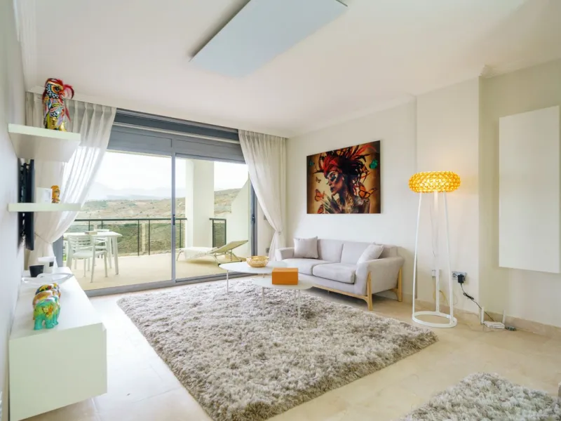 Exclusive Apartment with Panoramic Views in Villa Padierna