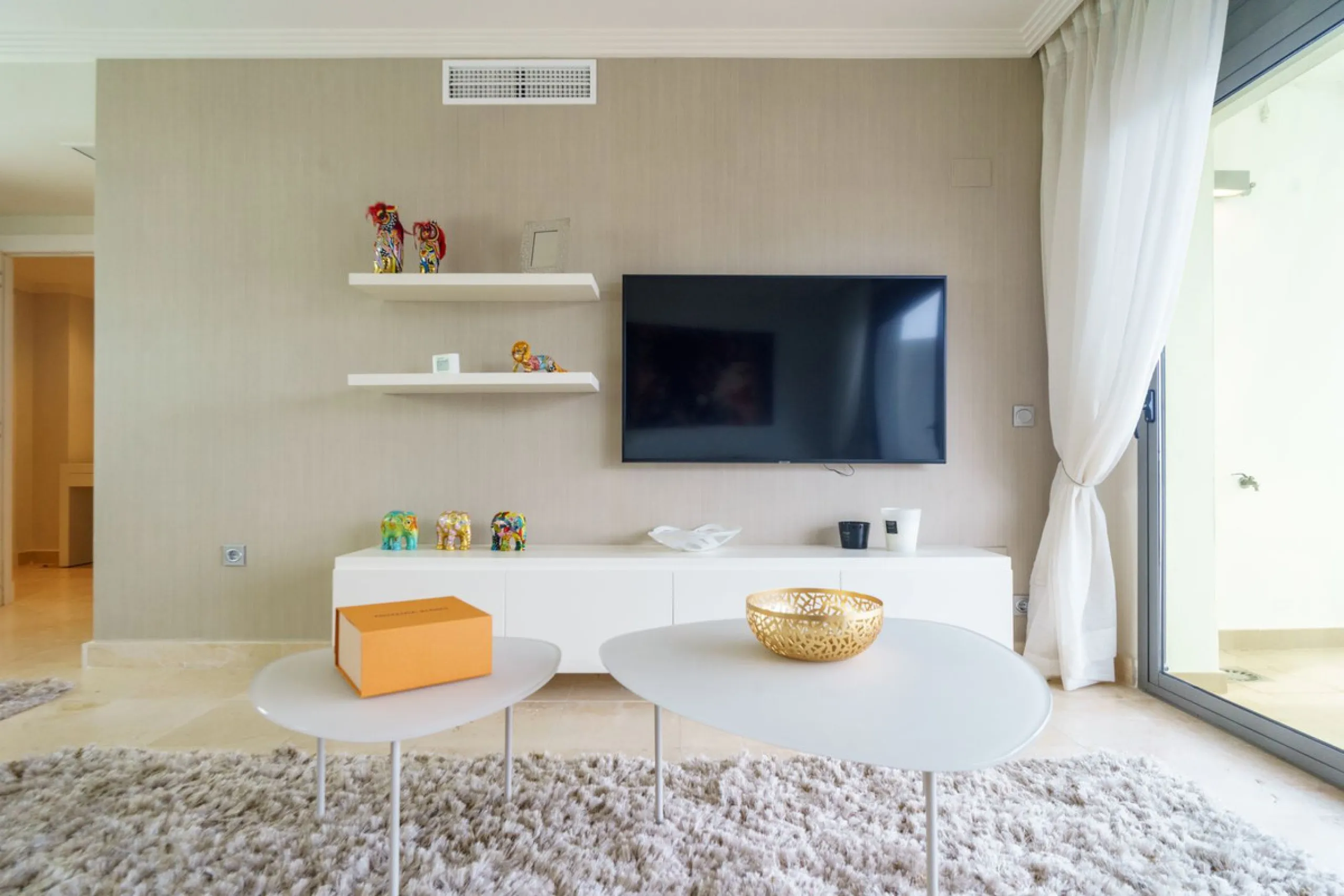 Exclusive Apartment with Panoramic Views in Villa Padierna