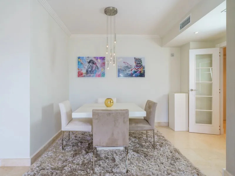 Exclusive Apartment with Panoramic Views in Villa Padierna