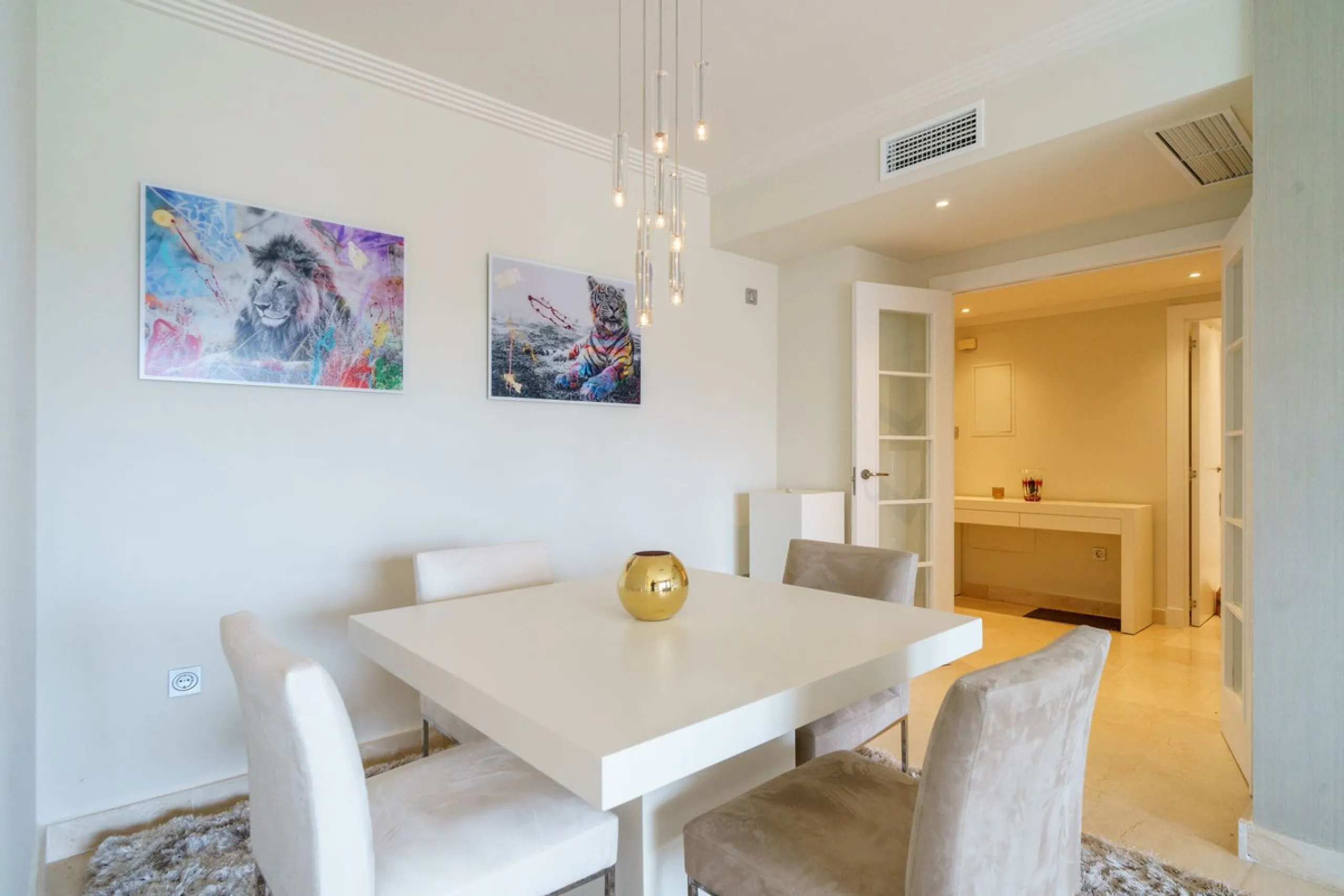 Exclusive Apartment with Panoramic Views in Villa Padierna