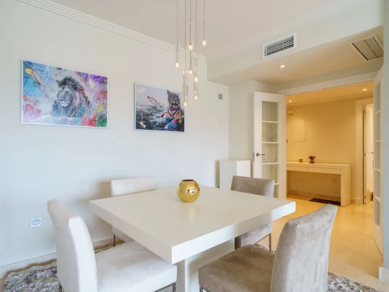 Exclusive Apartment with Panoramic Views in Villa Padierna