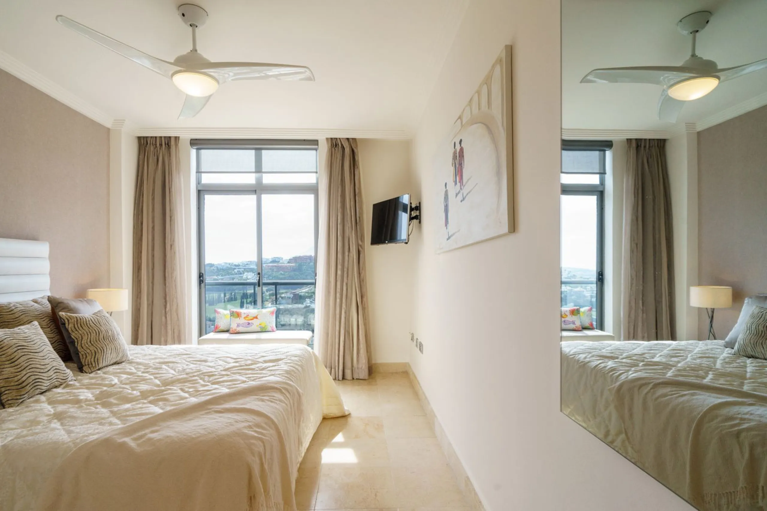 Exclusive Apartment with Panoramic Views in Villa Padierna