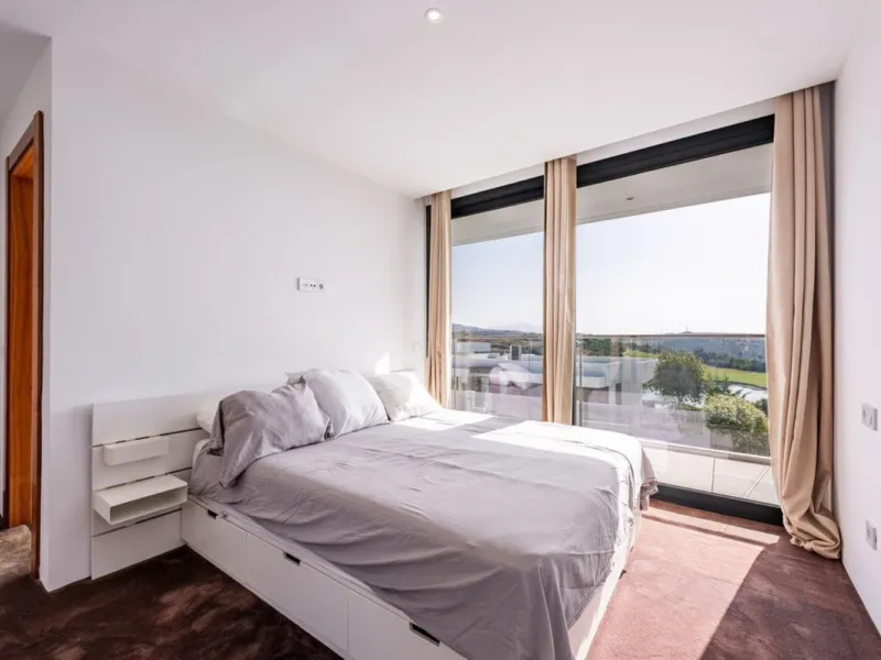 Modern Luxury Villa with Panoramic Golf & Sea Views in Estepona