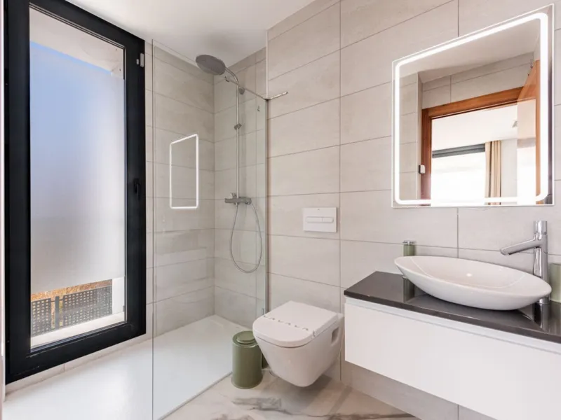 Modern Luxury Villa with Panoramic Golf & Sea Views in Estepona