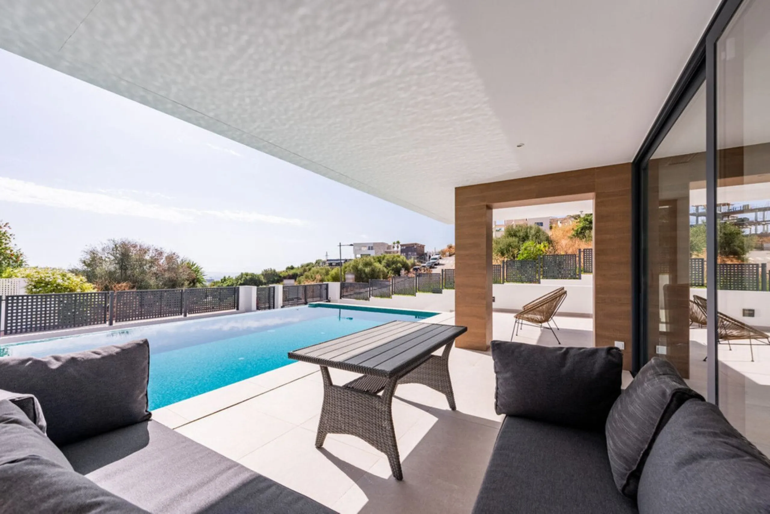 Modern Luxury Villa with Panoramic Golf & Sea Views in Estepona