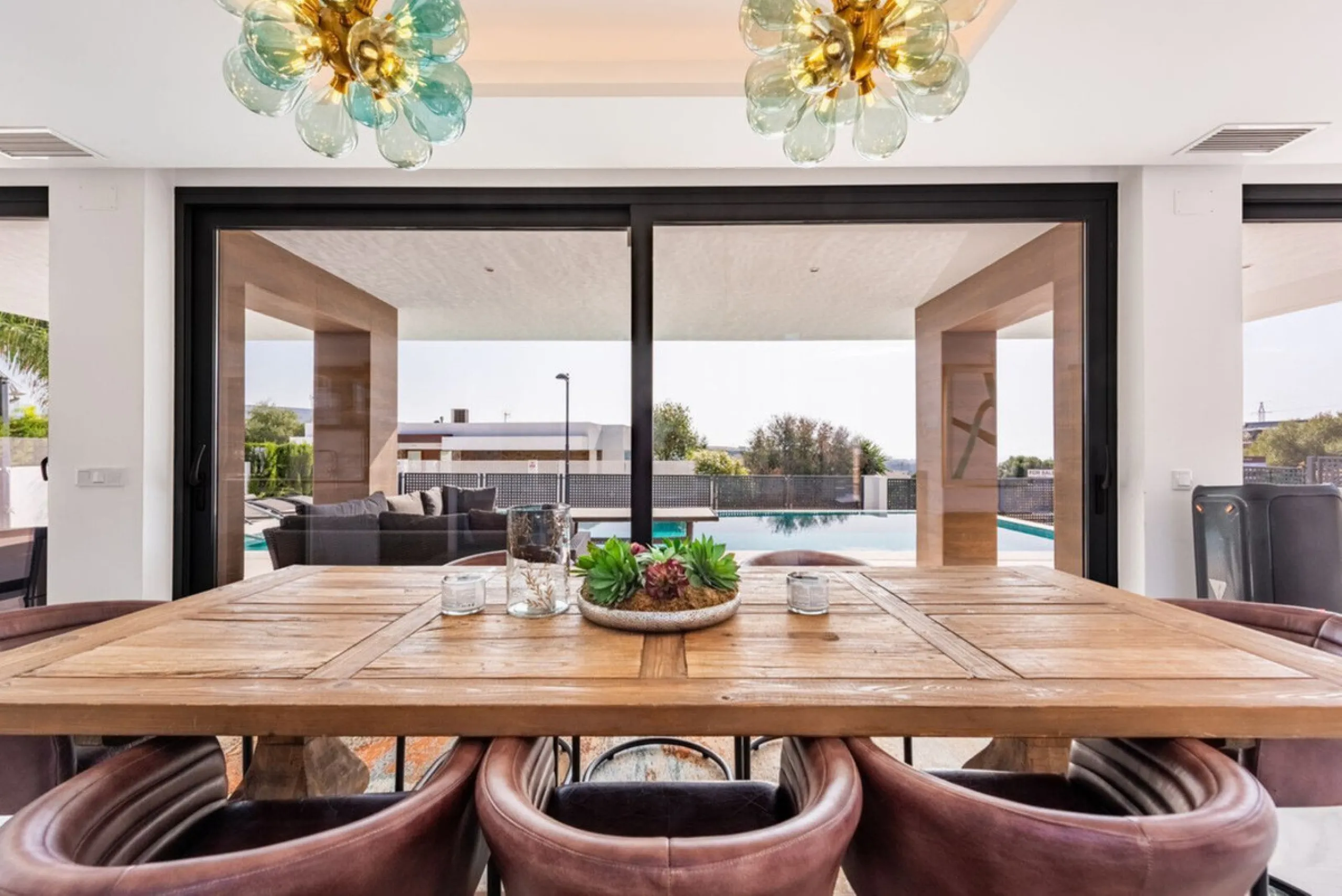 Modern Luxury Villa with Panoramic Golf & Sea Views in Estepona