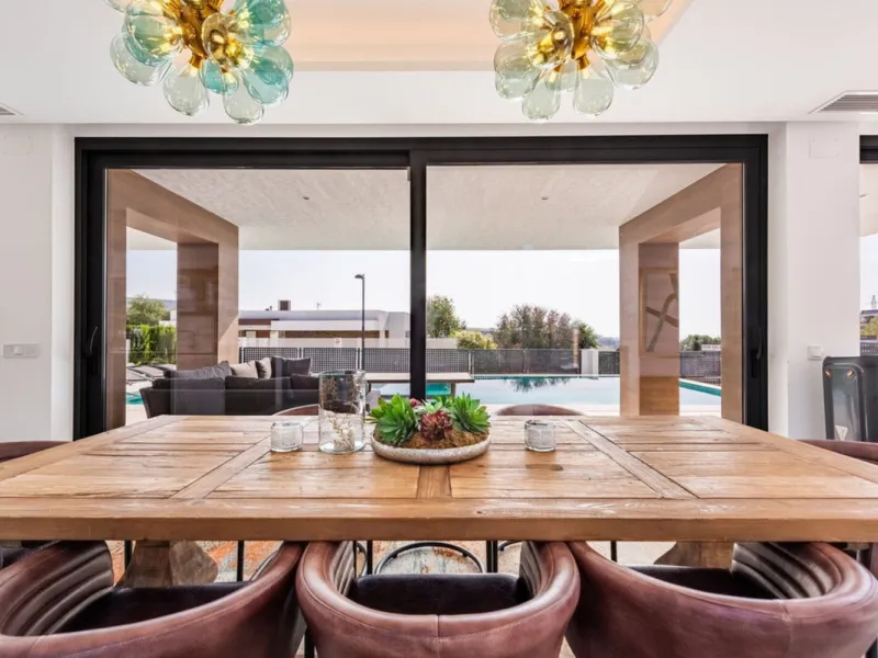 Modern Luxury Villa with Panoramic Golf & Sea Views in Estepona